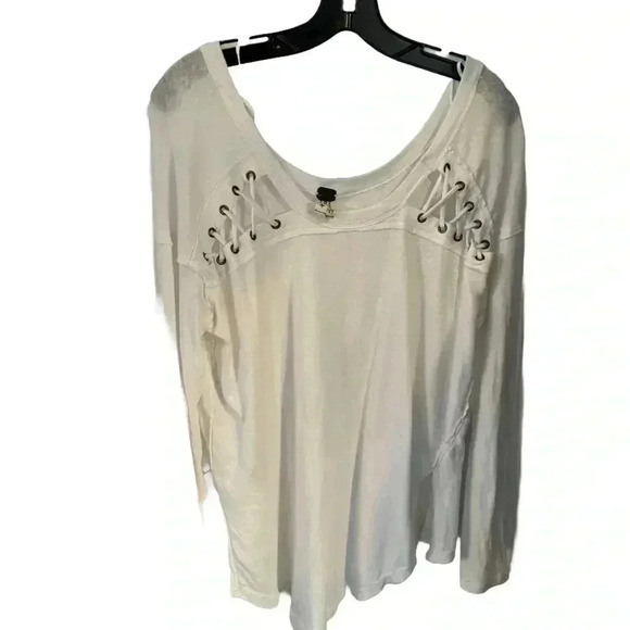 We The Free first love lace up top white long sleeve oversized size XS - Picture 2 of 6